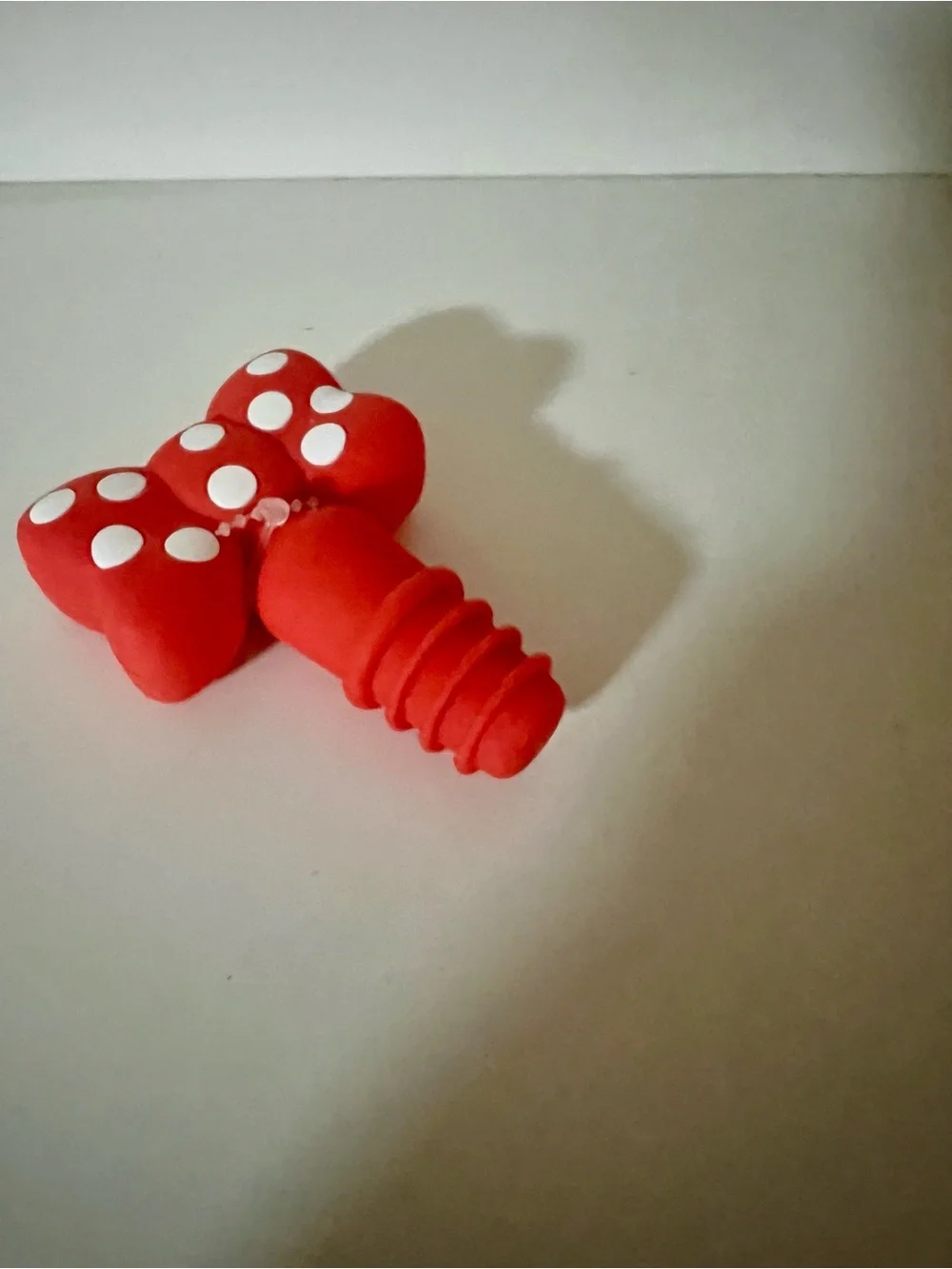 Minnie Mouse Wine Sealer